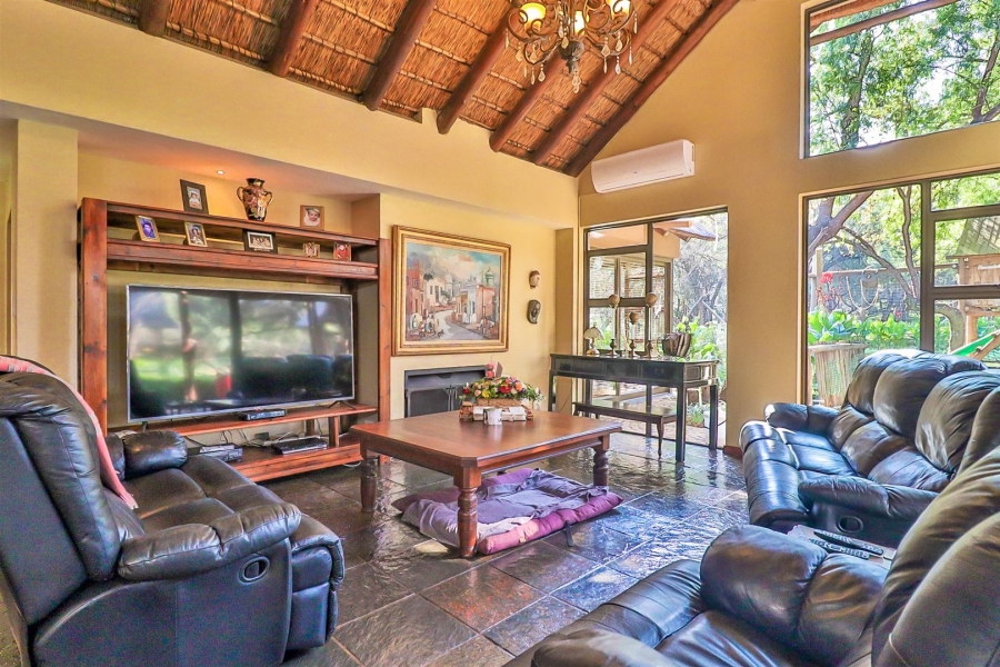 4 Bedroom Property for Sale in Kosmos North West